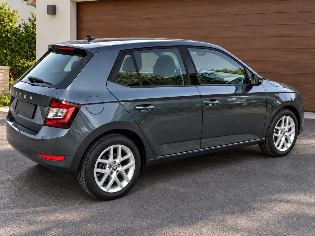 Skoda Fabia 2021 photo 2