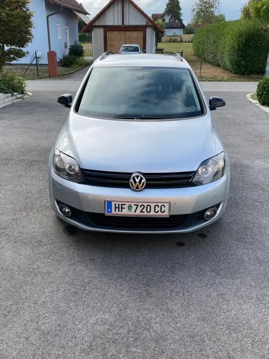 Volkswagen Golf Plus 2012 photo 2