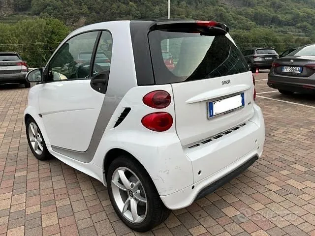 Smart Fortwo 2013 photo 4
