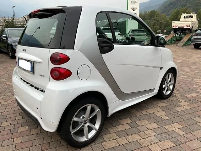 Smart Fortwo 2013 photo 5