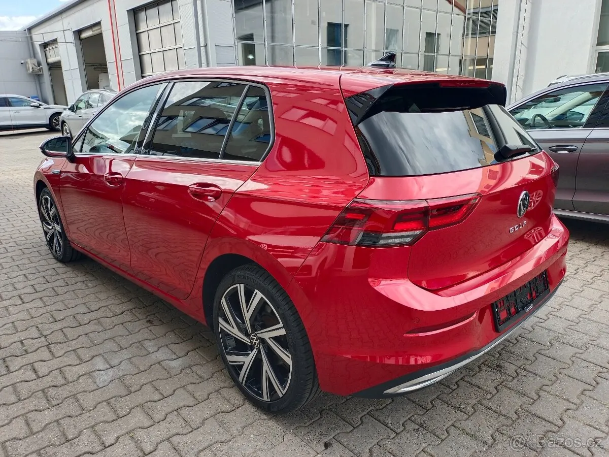 Volkswagen Golf 2022 photo 3