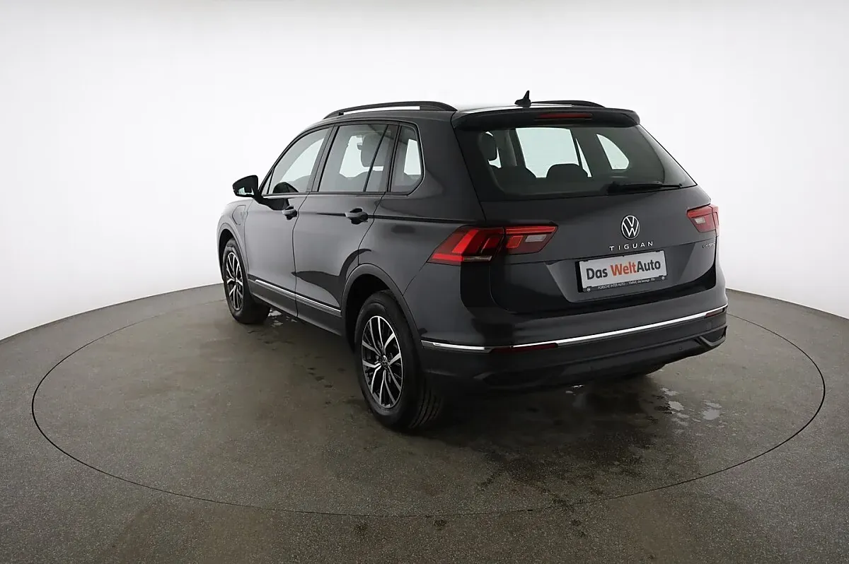 Volkswagen Tiguan 2022 photo 2