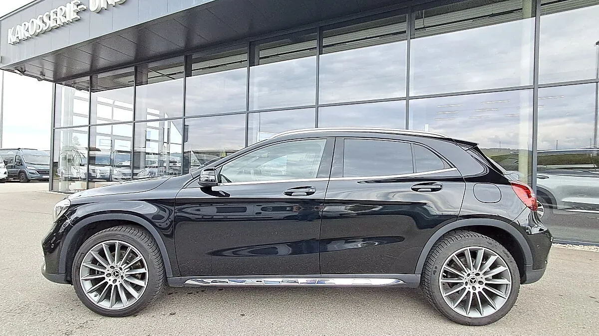 Mercedes-Benz Gla Class 2018 photo 2
