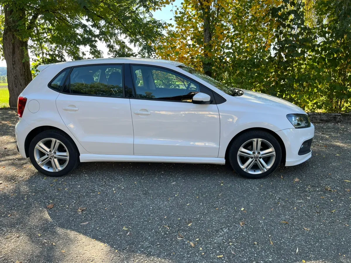 Volkswagen Polo 2013 photo 2