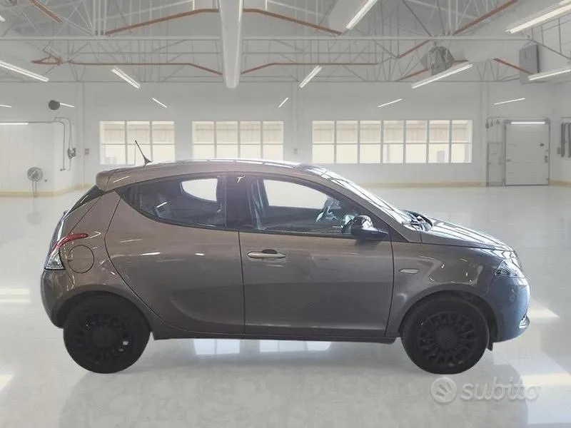 Lancia Ypsilon 2022 photo 3
