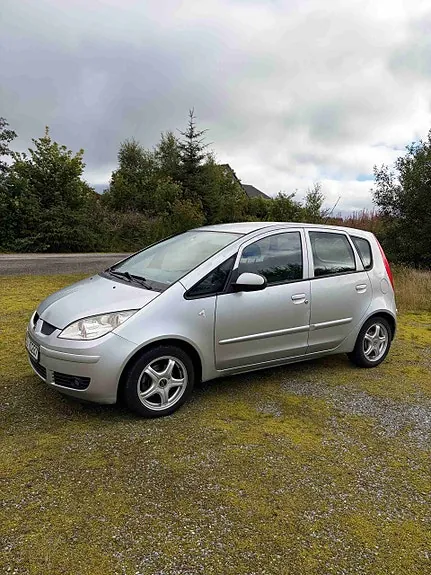 Mitsubishi Colt 2005 photo 2