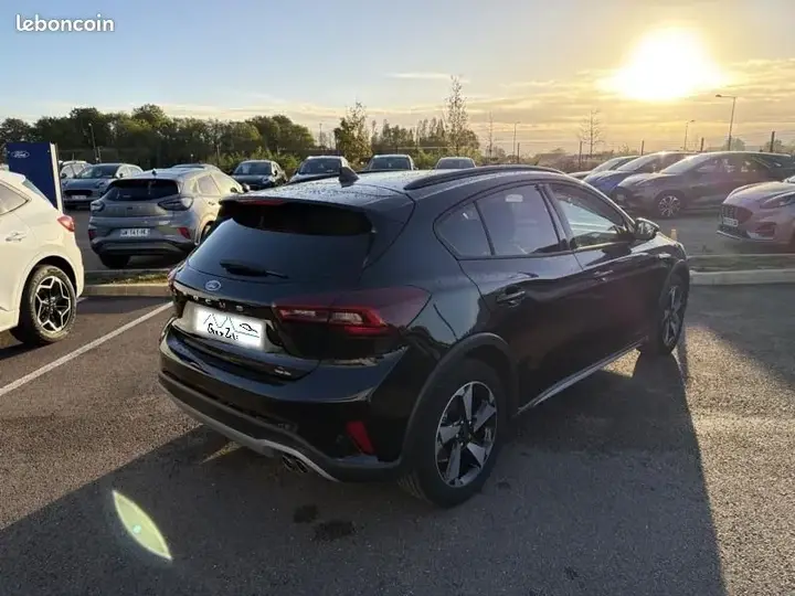 Ford Focus 2024 photo 4