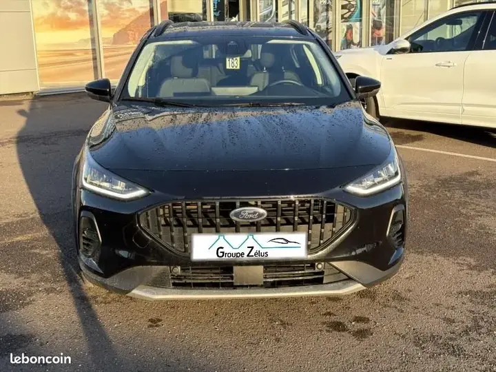 Ford Focus 2024 photo 5