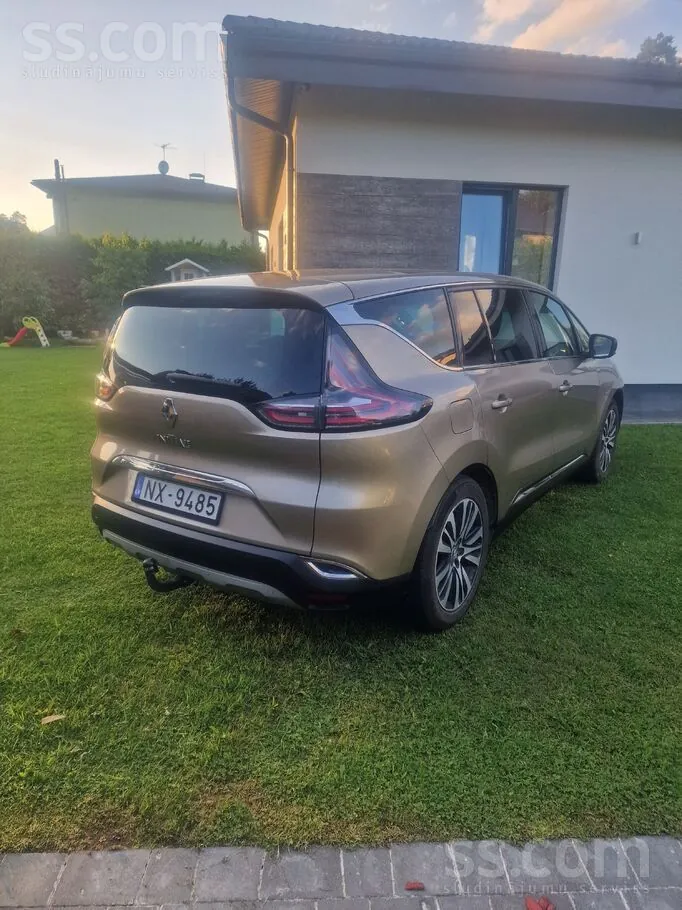 Renault Espace 2015 photo 2