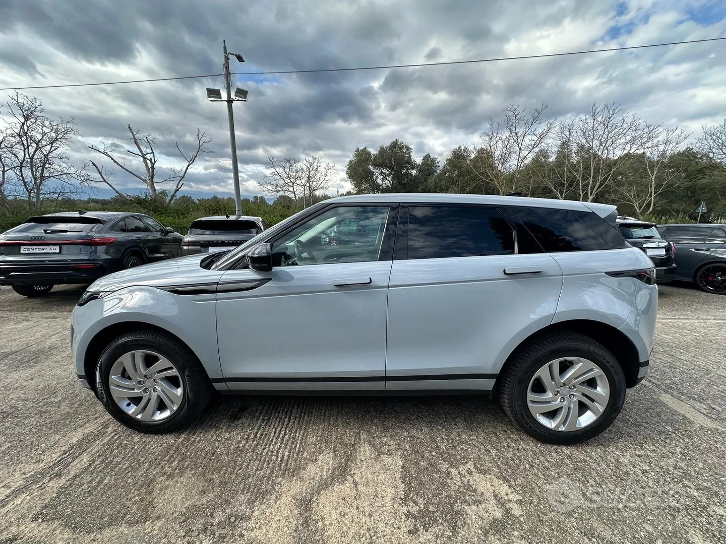 Land Rover Range Rover Evoque 2024 photo 4
