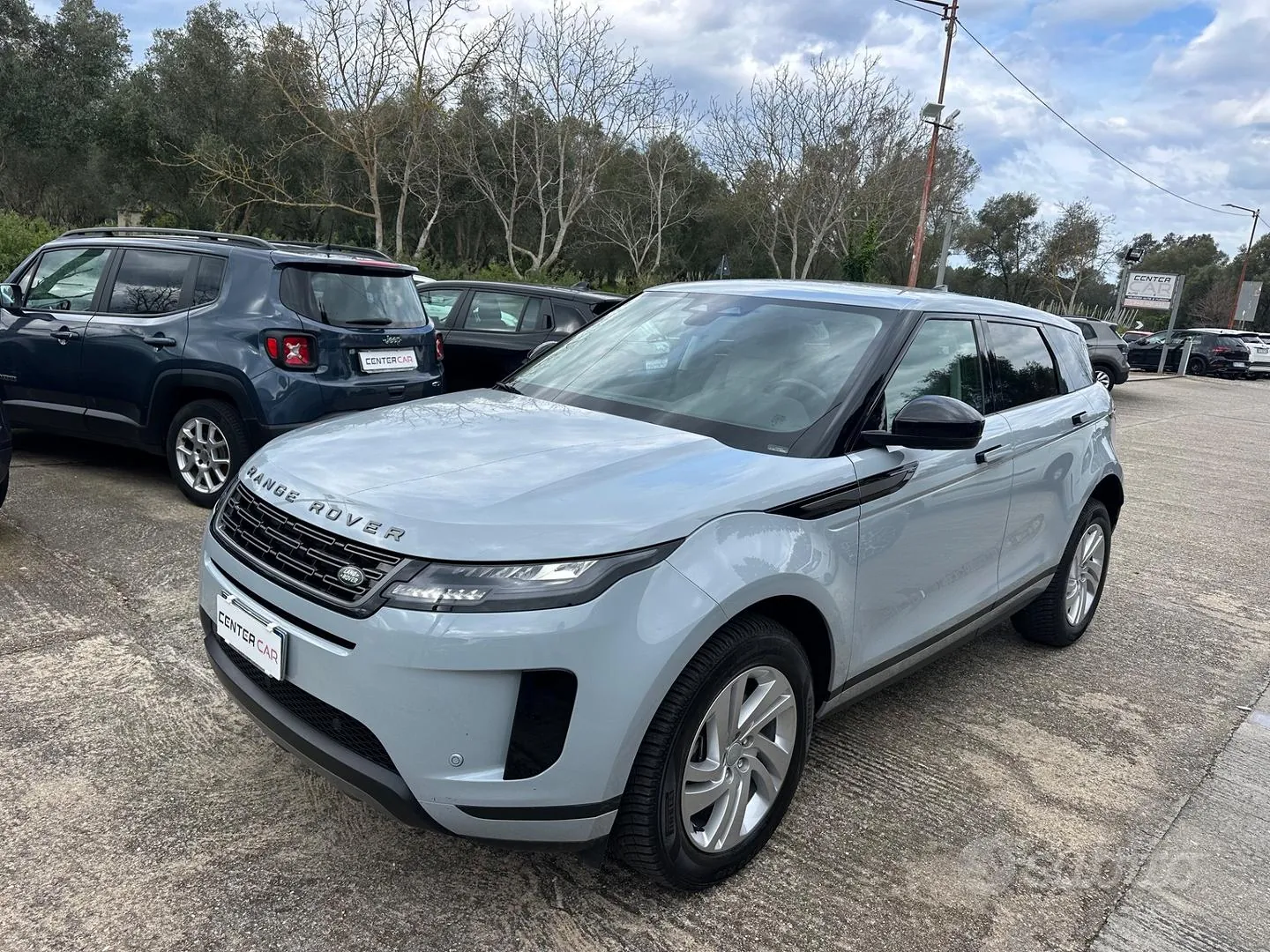 Land Rover Range Rover Evoque 2024 photo 3
