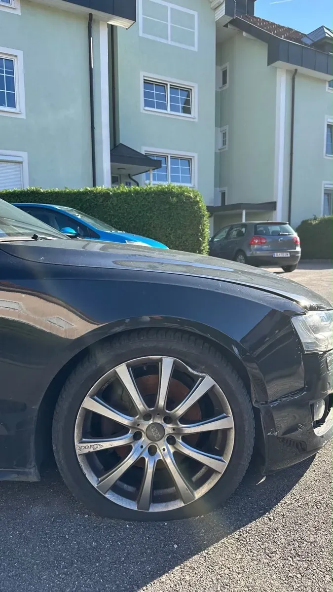 Audi A5 2009 photo 3
