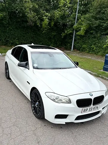 BMW 530D 2010 photo 2