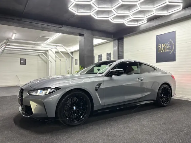 BMW M4 2026 photo 2