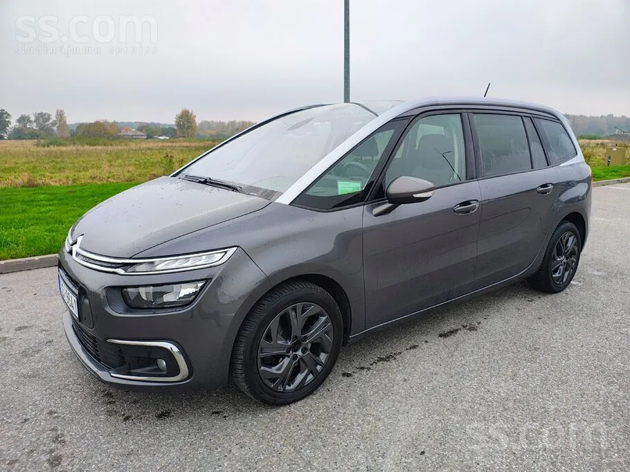 Volkswagen Touran 2019 photo 2