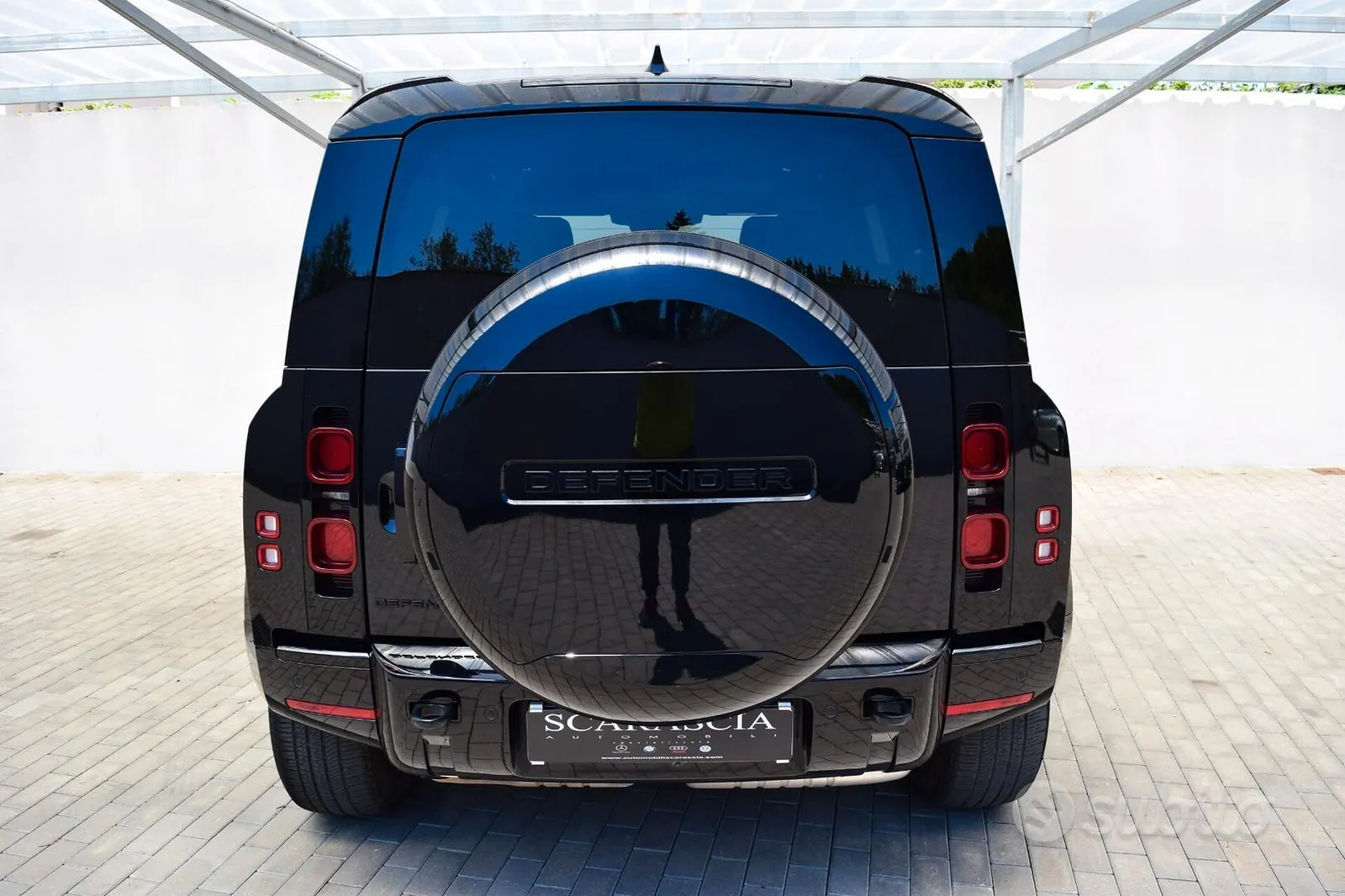 Land Rover Defender 2024 photo 5