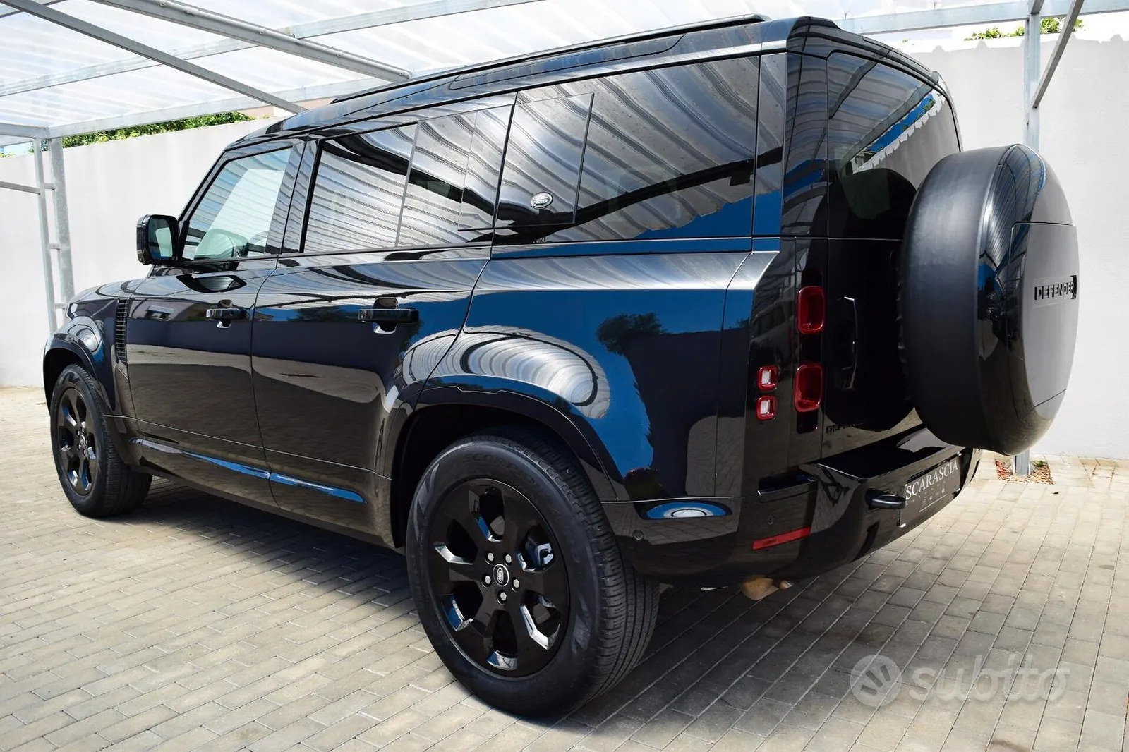 Land Rover Defender 2024 photo 4