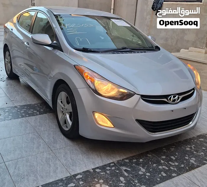 Hyundai Elantra 2013 photo 3