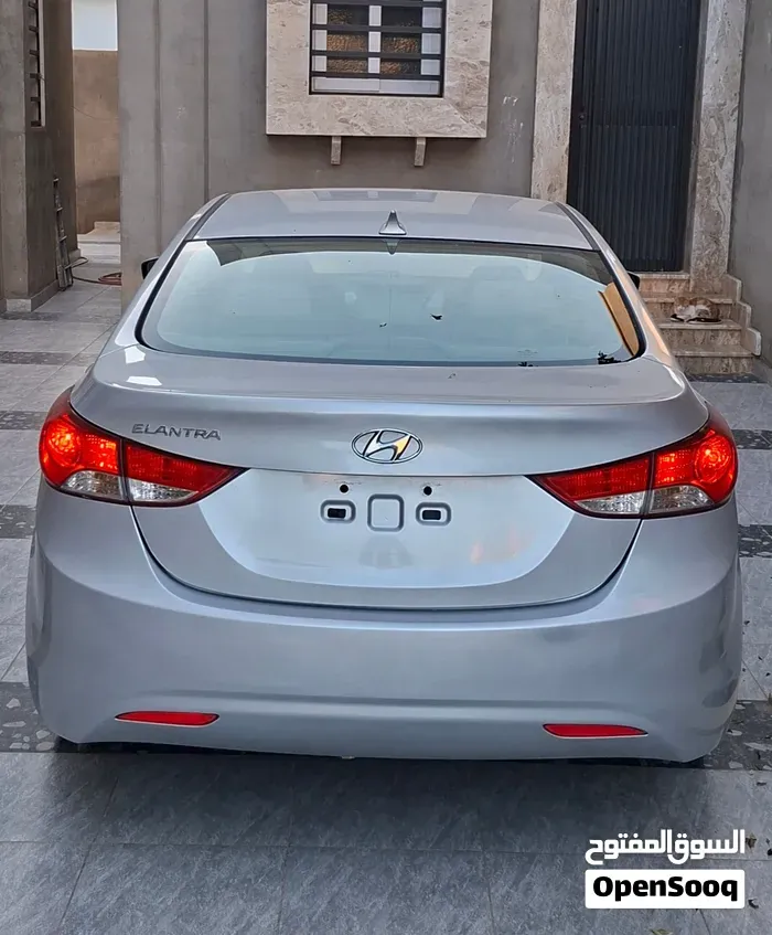 Hyundai Elantra 2013 photo 4