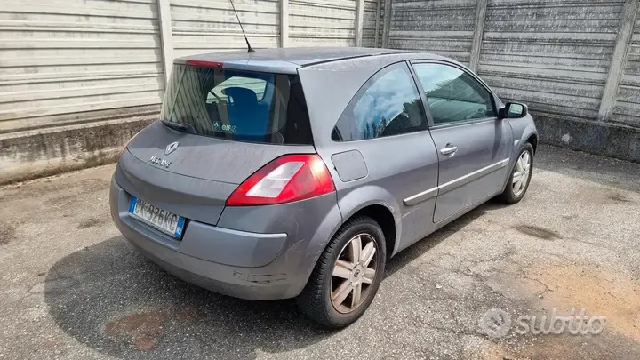 Renault Megane 2004 photo 3