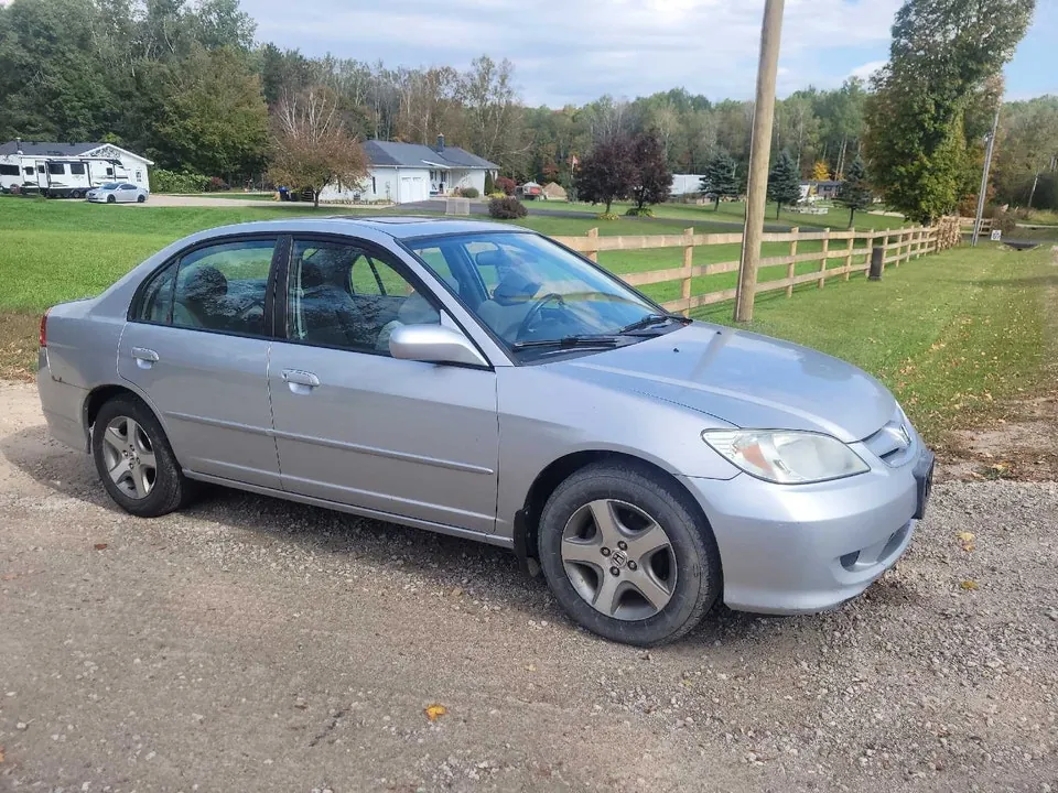 Honda Civic 2004 photo 4