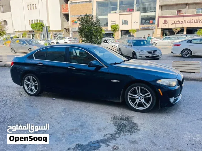 BMW 5 Series 2012 photo 2