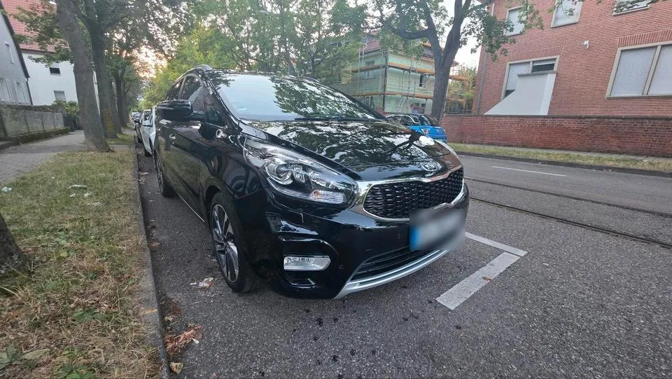 Kia Carens