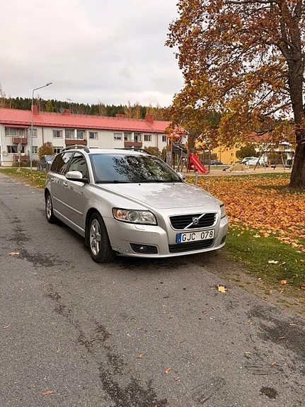 Volvo V50 2008 photo 2