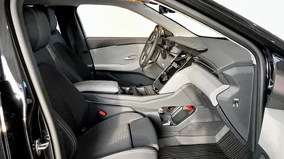Ford Explorer 2026 photo 3