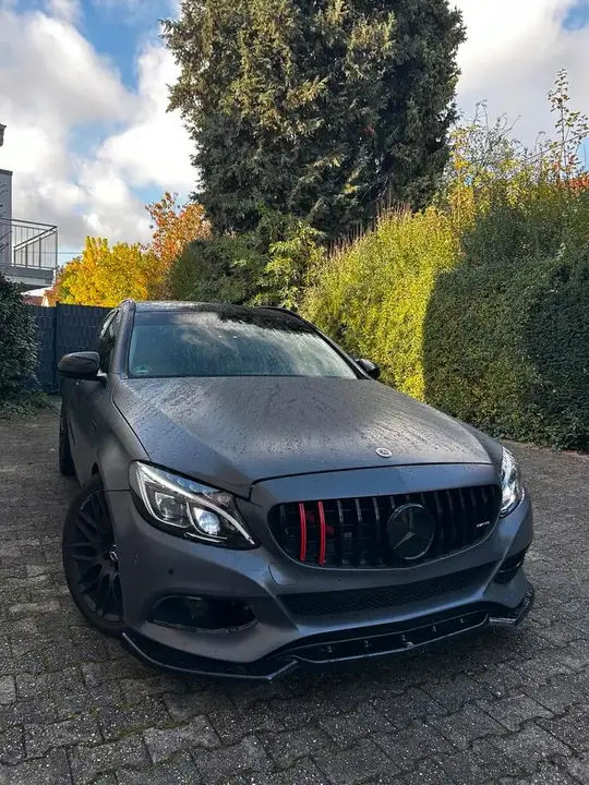 Mercedes-Benz C 220D