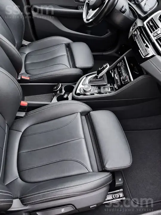 BMW Gran Tourer 2018 photo 5