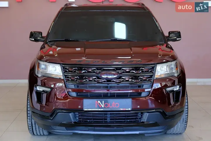 Ford Explorer 2018 photo 2