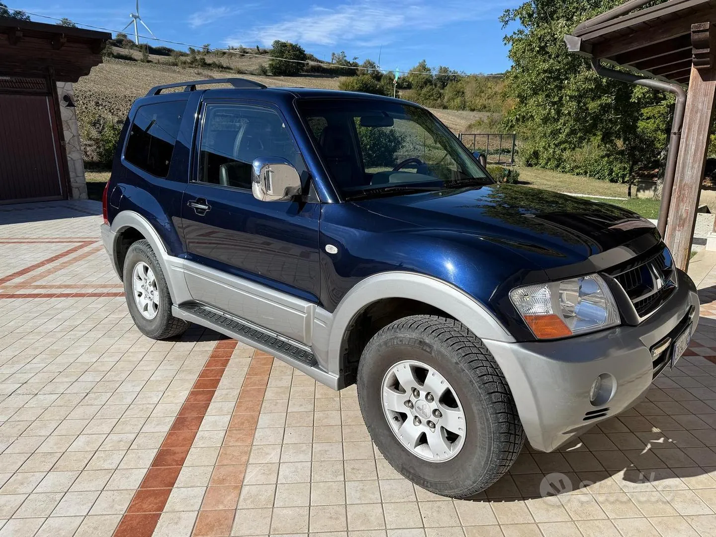 Mitsubishi Pajero 2003 photo 2