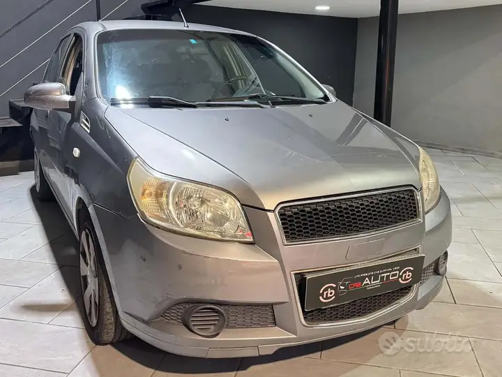 Chevrolet Aveo 2011 photo 4