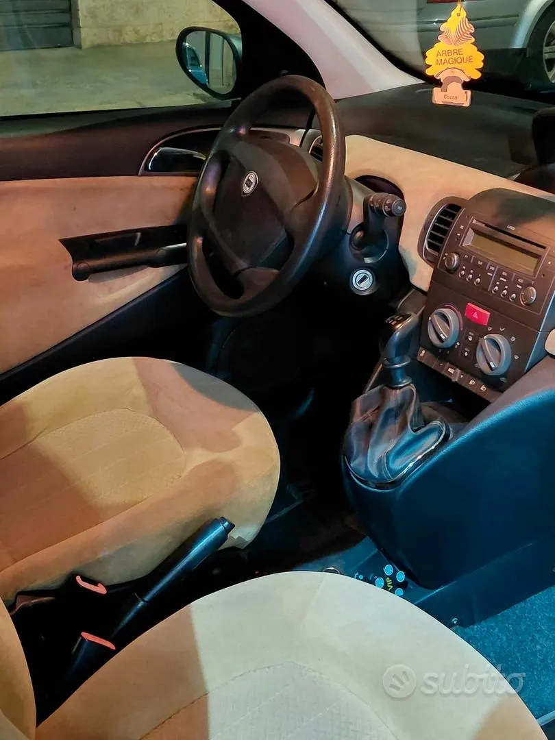 Lancia Ypsilon 2005 photo 3