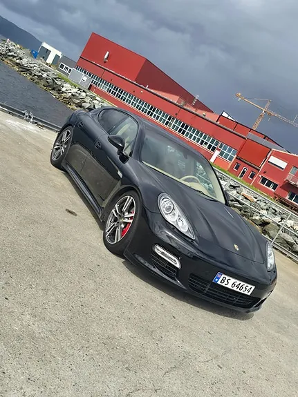 Porsche Panamera Turbo S