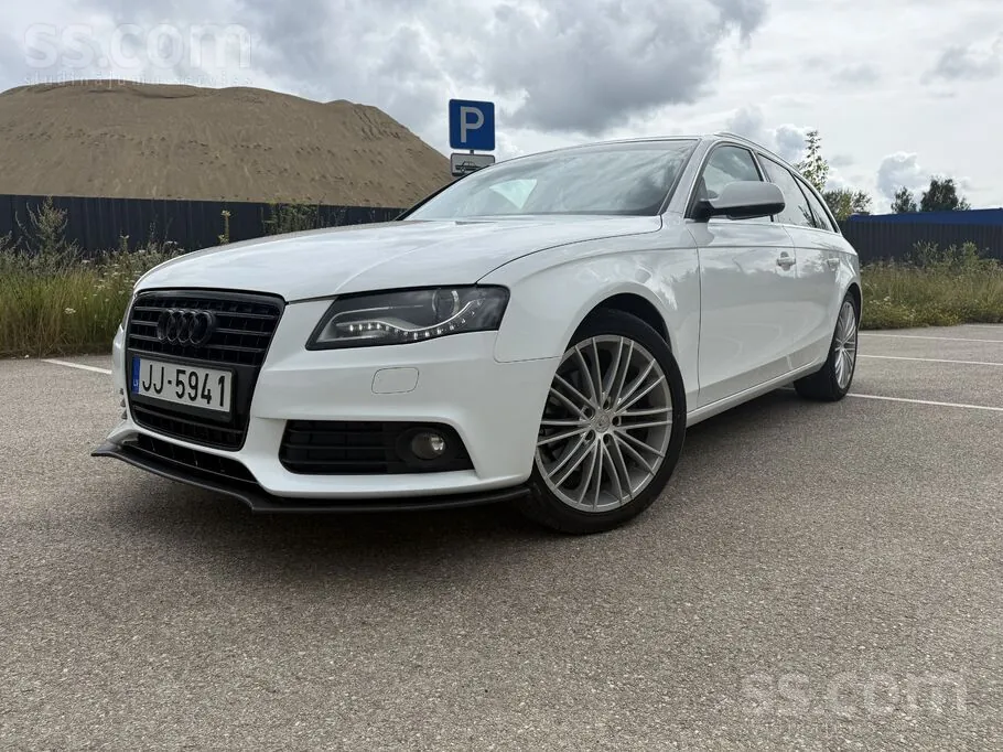 Audi A4 2010 photo 5