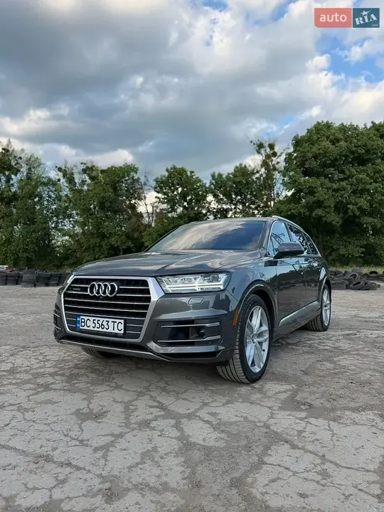 Audi Q7 2018 photo 5