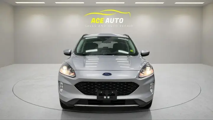 Ford Escape 2021 photo 2