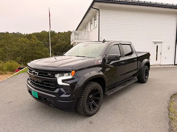 Chevrolet Silverado 1500 2023 photo 2