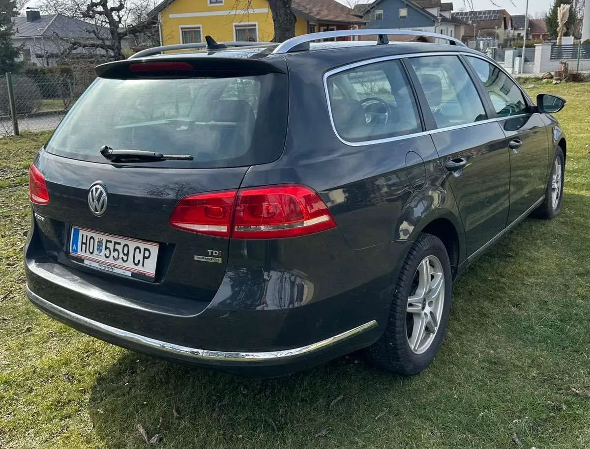 Volkswagen Passat 2013 photo 2