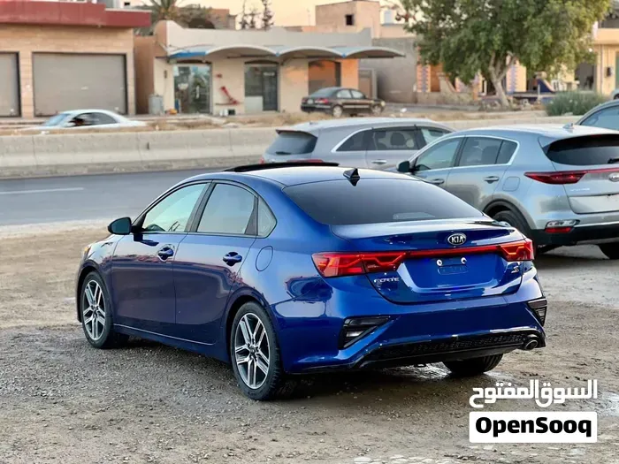 Kia Forte 2019 photo 3
