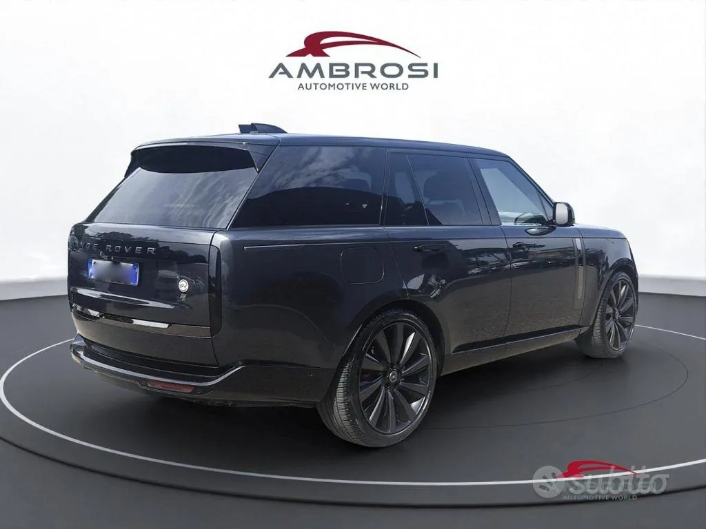 Land Rover Range Rover 2024 photo 3