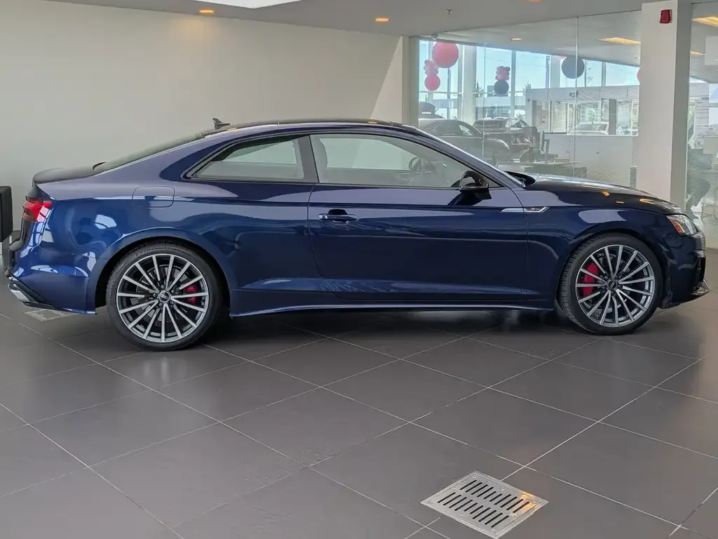 Audi A5 2022 photo 2