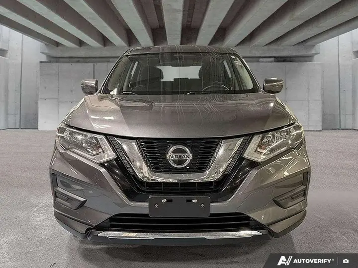Nissan Rogue 2018 photo 2