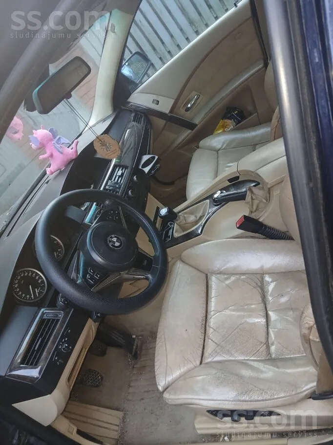 BMW E60 2004 photo 5