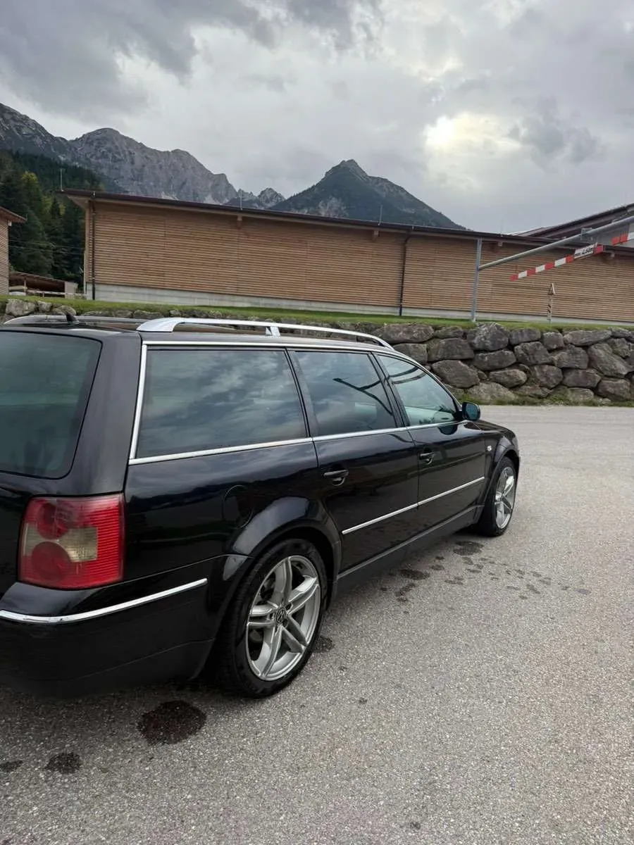 Volkswagen Passat 2003 photo 2