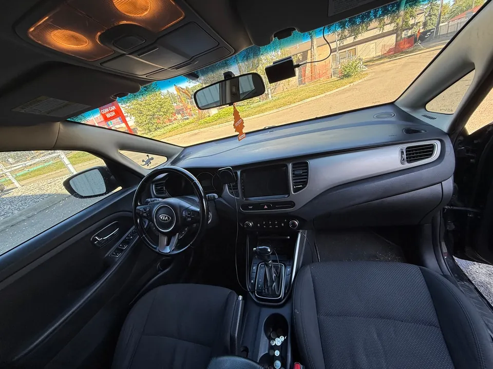 Kia Rondo 2014 photo 5