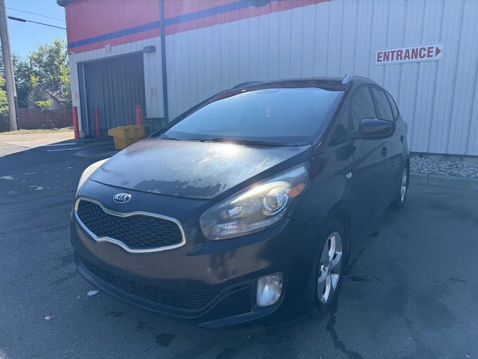 Kia Rondo 2014 photo 2