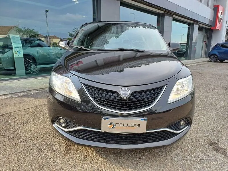 Lancia Ypsilon 2016 photo 4